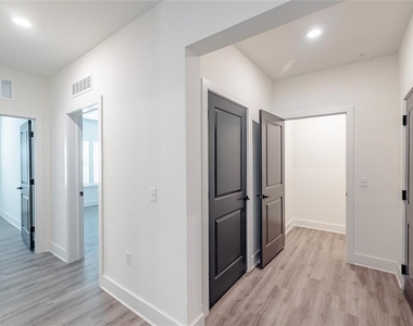1420 Lakefront Drive - Photo Thumbnail 2