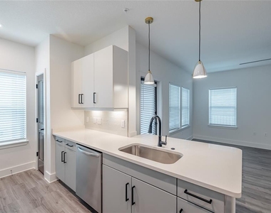 1420 Lakefront Drive - Photo Thumbnail 4
