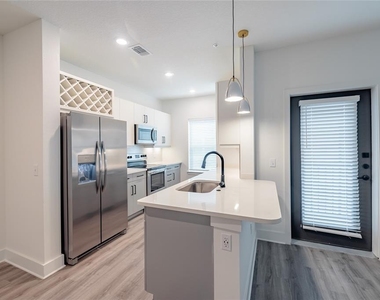 1420 Lakefront Drive - Photo Thumbnail 8