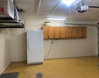 118 Byron Court - Photo Thumbnail 13