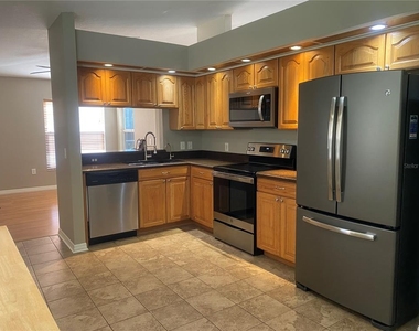 118 Byron Court - Photo Thumbnail 3