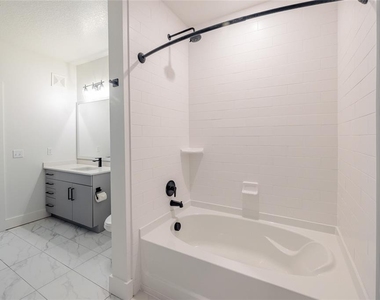 1420 Lakefront Drive - Photo Thumbnail 25
