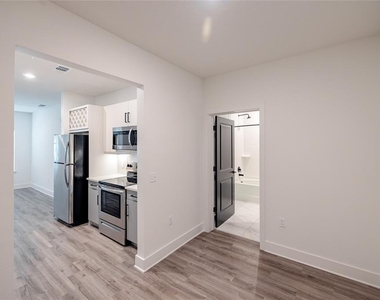 1420 Lakefront Drive - Photo Thumbnail 14