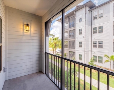 1420 Lakefront Drive - Photo Thumbnail 18