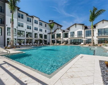 1420 Lakefront Drive - Photo Thumbnail 31