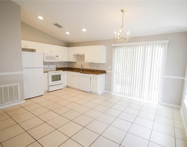 5454 Kensington Street - Photo Thumbnail 7
