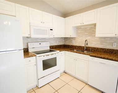 5454 Kensington Street - Photo Thumbnail 2