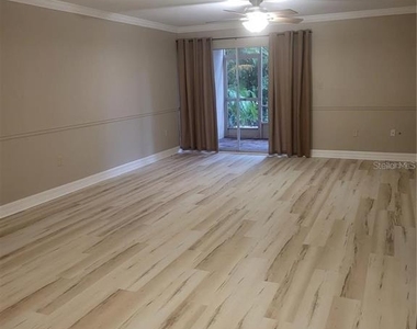 3360 S Osprey Avenue - Photo Thumbnail 5