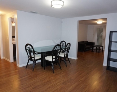 1250 46th Street - Photo Thumbnail 8