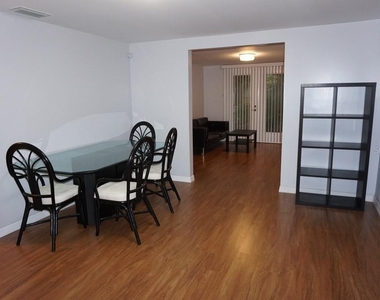 1250 46th Street - Photo Thumbnail 9