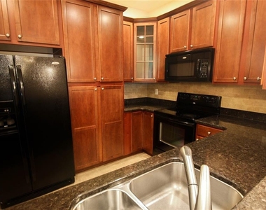 7936 Limestone Lane - Photo Thumbnail 3