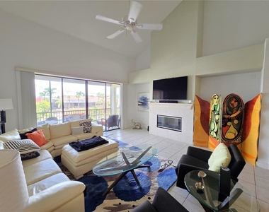 3905 Mariners Walk - Photo Thumbnail 1