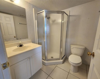 25050 Sandhill Boulevard - Photo Thumbnail 13