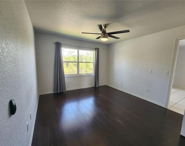 25050 Sandhill Boulevard - Photo Thumbnail 8