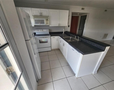 25050 Sandhill Boulevard - Photo Thumbnail 4
