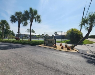 25050 Sandhill Boulevard - Photo Thumbnail 20