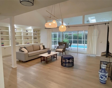 4489 Oak View Drive - Photo Thumbnail 3
