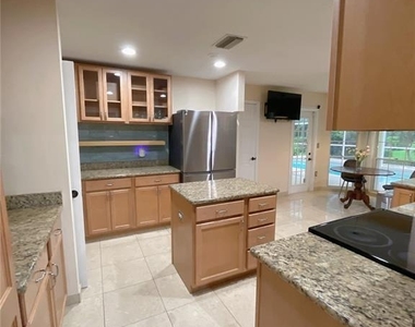 4489 Oak View Drive - Photo Thumbnail 16