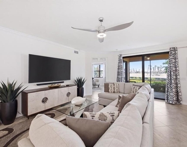 10792 Tarflower Drive - Photo Thumbnail 11