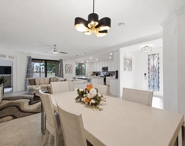 10792 Tarflower Drive - Photo Thumbnail 7