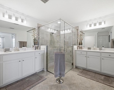 10792 Tarflower Drive - Photo Thumbnail 18