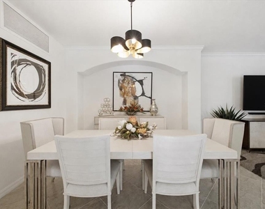 10792 Tarflower Drive - Photo Thumbnail 9