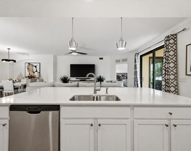 10792 Tarflower Drive - Photo Thumbnail 4