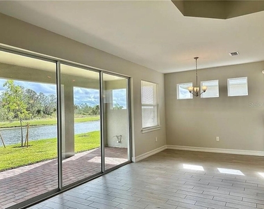 1273 Remington Trace Drive - Photo Thumbnail 3