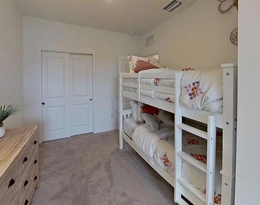 6312 Silverstar Drive - Photo Thumbnail 19