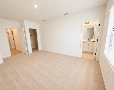 6312 Silverstar Drive - Photo Thumbnail 13