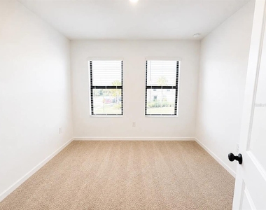 6312 Silverstar Drive - Photo Thumbnail 20