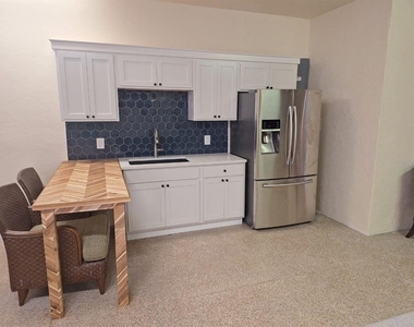 1203 Lyric Lane - Photo Thumbnail 10