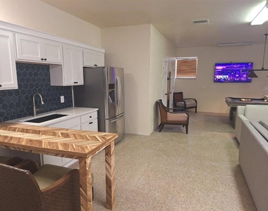1203 Lyric Lane - Photo Thumbnail 8