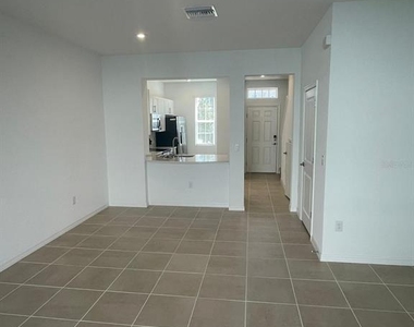 6330 Fairmont Lane - Photo Thumbnail 11