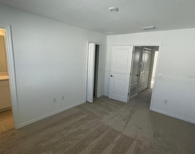 6330 Fairmont Lane - Photo Thumbnail 25