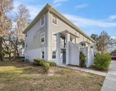7169 E Bank Drive - Photo Thumbnail 1