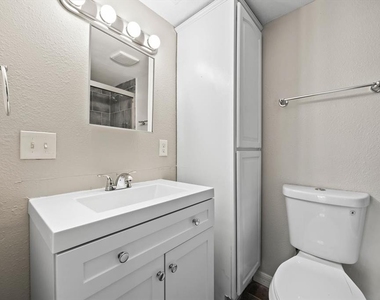 7169 E Bank Drive - Photo Thumbnail 15