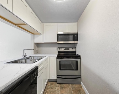7169 E Bank Drive - Photo Thumbnail 8