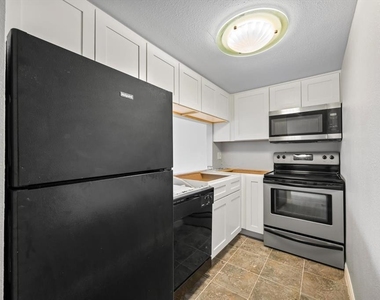 7169 E Bank Drive - Photo Thumbnail 7