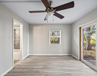 7169 E Bank Drive - Photo Thumbnail 12