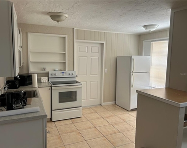 5610 18th Ave - Photo Thumbnail 4