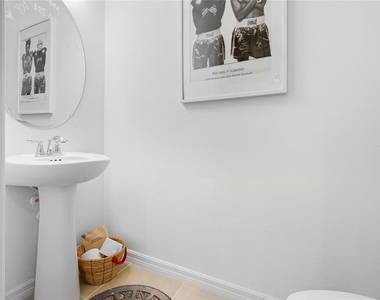 8605 Lunar Skye Street - Photo Thumbnail 15