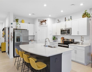 8605 Lunar Skye Street - Photo Thumbnail 7
