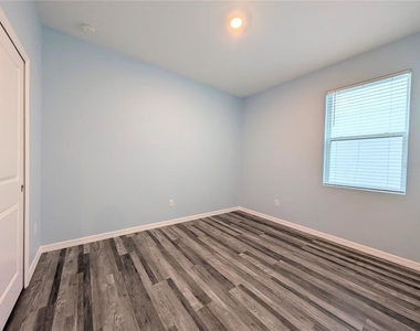 5763 Bungalow Grove Court - Photo Thumbnail 24