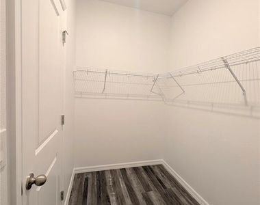 5763 Bungalow Grove Court - Photo Thumbnail 22