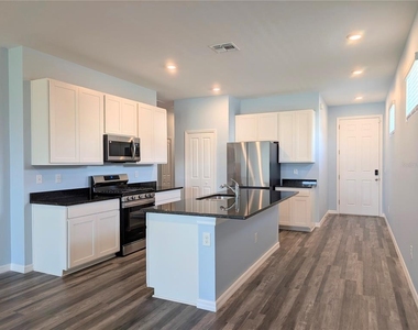 5763 Bungalow Grove Court - Photo Thumbnail 9