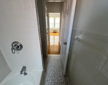 3217 Hull Avenue - Photo Thumbnail 18