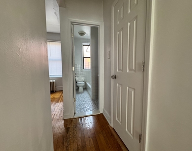 3217 Hull Avenue - Photo Thumbnail 14