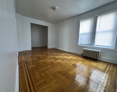 3217 Hull Avenue - Photo Thumbnail 11