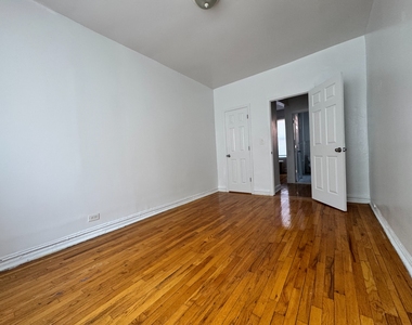 3217 Hull Avenue - Photo Thumbnail 15